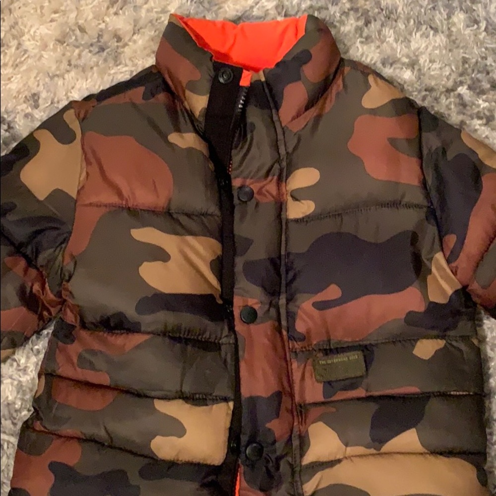Reversible puffer coat - Picture 2 of 7